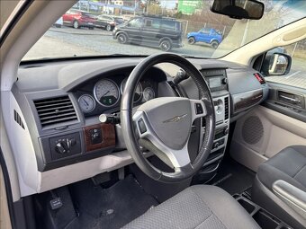 Chrysler Grand Voyager 2,8CRD Touring,02/2011 - 9