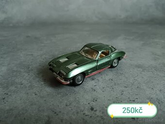 RETRO autíčka 1:43 - 9