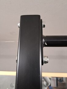 posilovaci věž na bench Press - 9