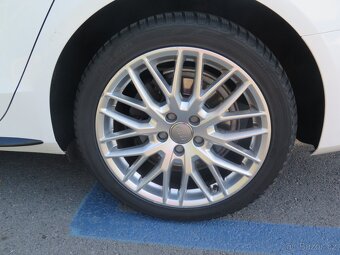 A4 2,0 TDI S LINE - 9