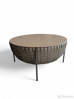 Luxusní designový odkládací stolek Cestlavie Poltrona Frau - 9