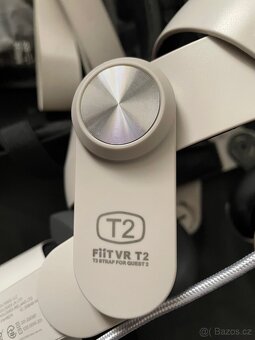 Headset Meta Quest 2 (256GB) - 9