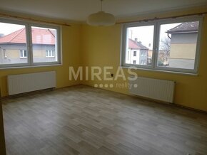 Poděbrady, pronájem bytu 3+1 90 m2 s terasou 16 m2 v rodinné - 9