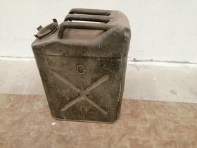 Kanystry USA a Wehrmacht - 9