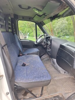 IVECO DAILY 6MÍST - 9