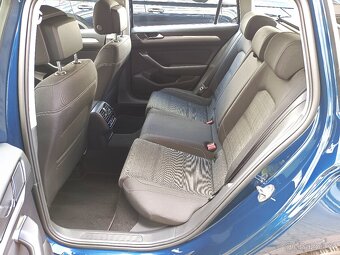 VW Passat B8 Variant 2.0TDI 110kW DSG ACC DAB Navi Matrix - 9
