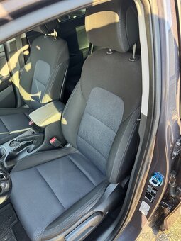 Hyundai Tucson 1.7 CRDi - 9