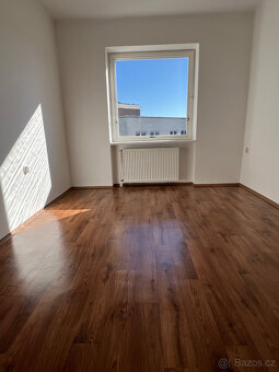 Prodej rodinného domu 195 m², pozemek 770 m², Nová Paka - 9