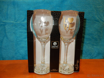 Prodám z pozustalosti ruzné sklenice,mísy atd - 9