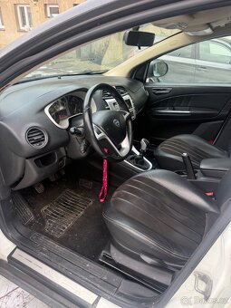 Lancia Delta JTD - 9