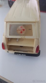 Autíčka - loď - sanitka - 9