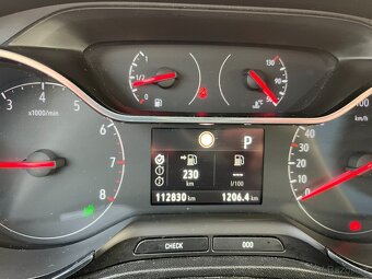 Opel Crossland X 1.2 Ultimate, Automat, Tažné - 9