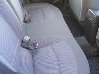 NISSAN QASHQAI,1.6i BENZÍN,84KW,ABS,KLIMATIZACE - 9