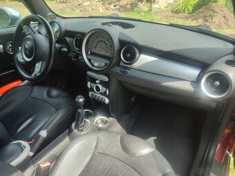 Mini Cooper 1,6 88 kW benzín - 9