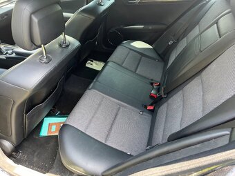 Mercedes Benz 220cdi - 9