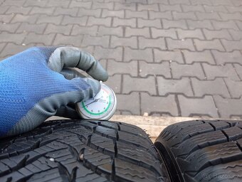 185/60/15 zimní pneu michelin - 9