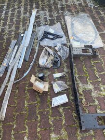 Narazníky, blatníky, dveře, plasty pod nárazník, držáky.. - 9