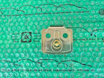 západka zámku zadních dveří Škoda Felicia Pick Up 6U0837034C - 9