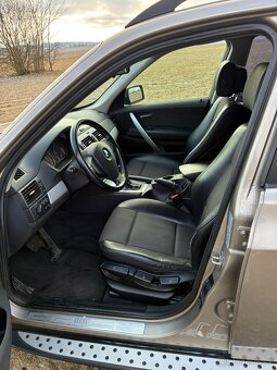 BMW X3 2.0 D - 9