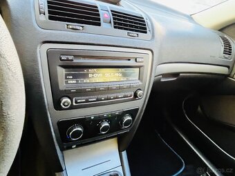 ŠKODA OCTAVIA 1.2 Tsi BENZÍN 6 RYCHL, TAŽNÉ ZAŘÍZENÍ - 9