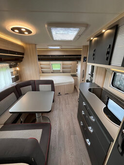 Karavan Hobby 545 KMF DE LUXE EDITION, 1.MAJITEL, SUPER STAV - 9