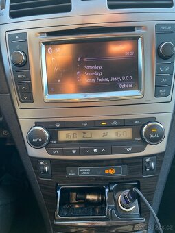 Toyota Avensis 2.0 D-4D 91 kw - 9