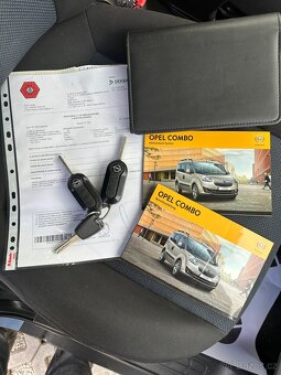 Opel Combo 1.6CDTI 70kw - 9