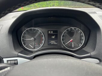Škoda Octavia kombi 1,9 TDi 77 Kw 4x4 rok 2009 - 9
