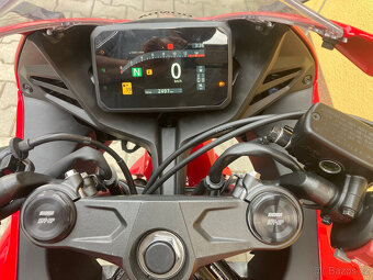 Honda CBR 650 R - 9