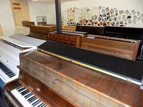 Bílé piano, pianino, klavír Petrof- Rosler - 9