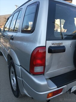 Suzuki Grand Vitara 2.0 td4x4 - 9