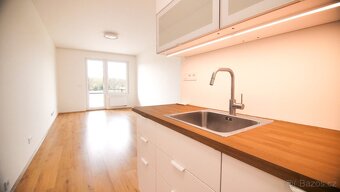 PRODEJ BYTU 3+KK 75m² S GARÁŽÍ - PRAHA 22 UHŘÍNĚVES - 9