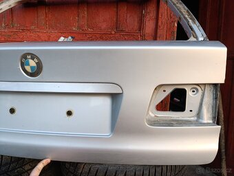 BMW E39 touring (zadní vrata) - 9