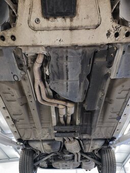 BMW e46 330d 135 kw manuál ( TOP STAV ) - 9