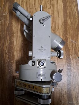 Carl Zeiss Jena Theo 020 –historický theodolit, kufr, návody - 9