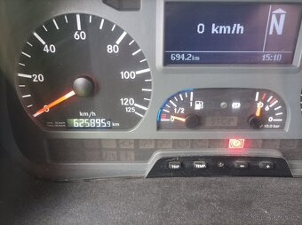 Mercedes Axor 1833 rv. 2008 - 9