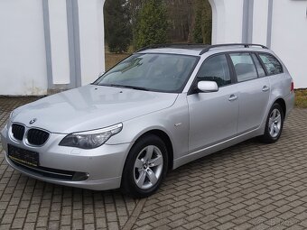 BMW 525i, 2007, jen 193.000 km, manuál - 9