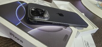 Apple iPhone 16 Pro Max 512GB -černý titan - 9
