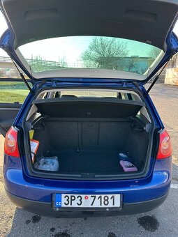 VW Golf 1.6 FSI, 2004 r.v - 9