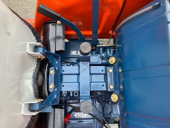 Kubota B1600DT - 9