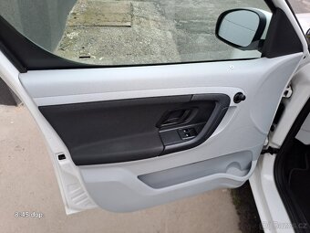 ROOMSTER 1.6TDi r.10 SERVISKA, PĚKNÝ - - 9
