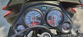 Honda CBR 125r 2008 JC39E - 9