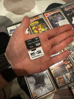 PSP 3004 + Příslušenství - 9