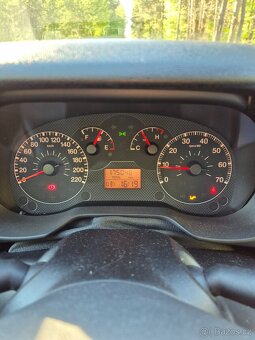 Prodám Fiat Punto 1.4 benzín - 9