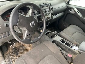 Náhradní díly z Nissan Navara D40 Double Cab - 9
