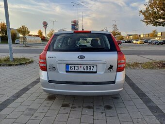 Kia ceed SW 1.6 benzín - nová STK - 9