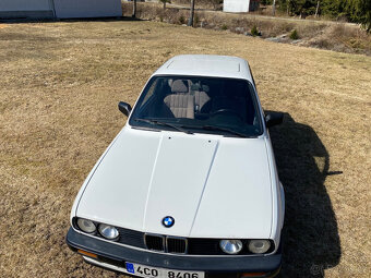 BMW Coupe 320i - 9