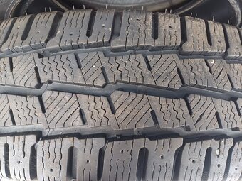Pneu Michelin Agilis 225/75R16C - 9