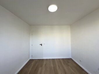 Prodej bytu 4+kk 67 m² V Bažantnici, Kladno - Kročehlavy - 9