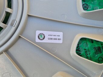 16" kryty kol (poklice) Škoda Octavia  sada 4kusů CDB600001 - 9